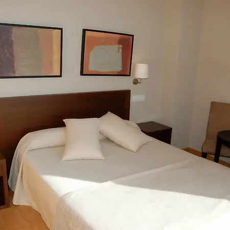 Apts Turisticos Playa De Osmo מלון 5*